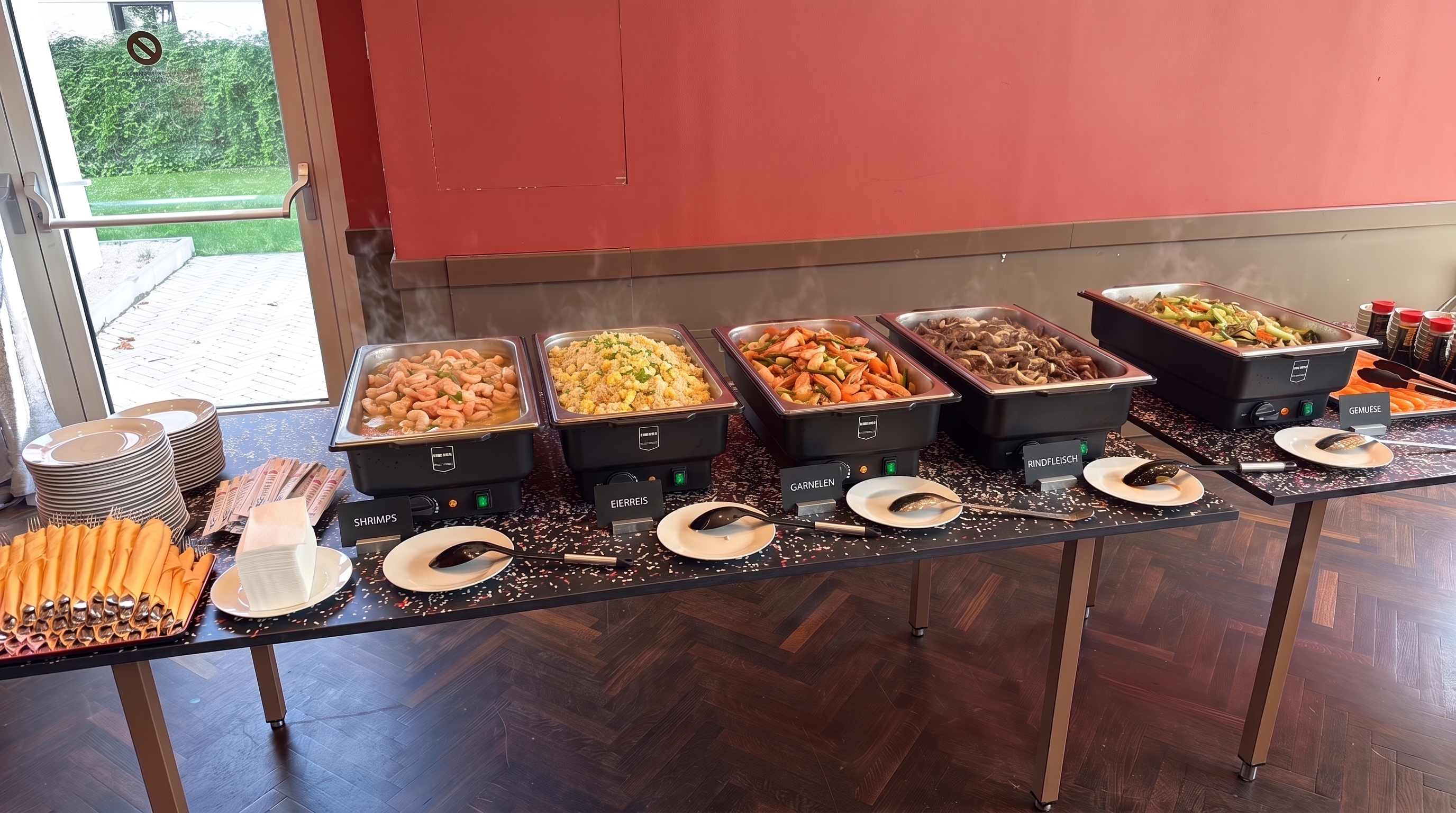 Sushi- und Buffet-Auswahl für das Marco Polo Catering